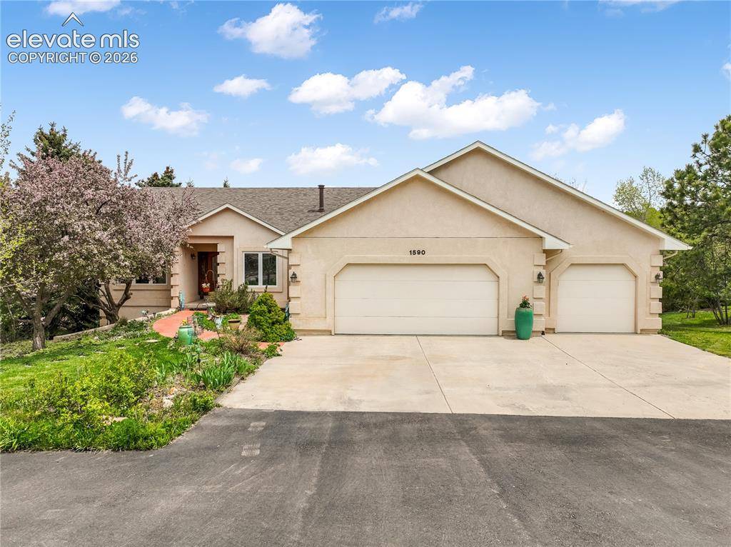 1590 Longview CIR, Monument, CO 80132