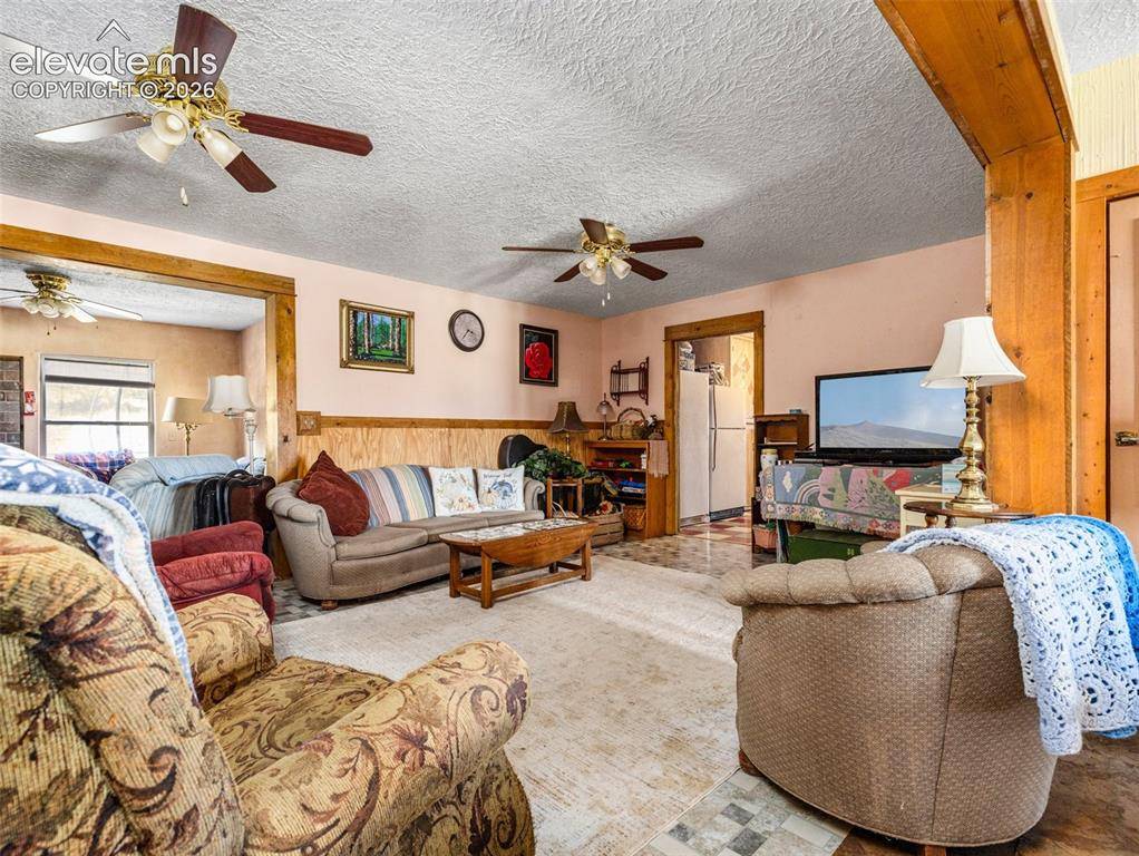 6160 Waterbarrel RD, Beulah, CO 81023