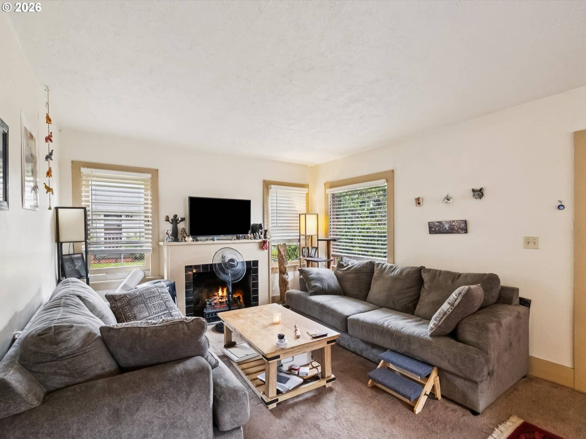 2309 SE 70TH AVE, Portland, OR 97215
