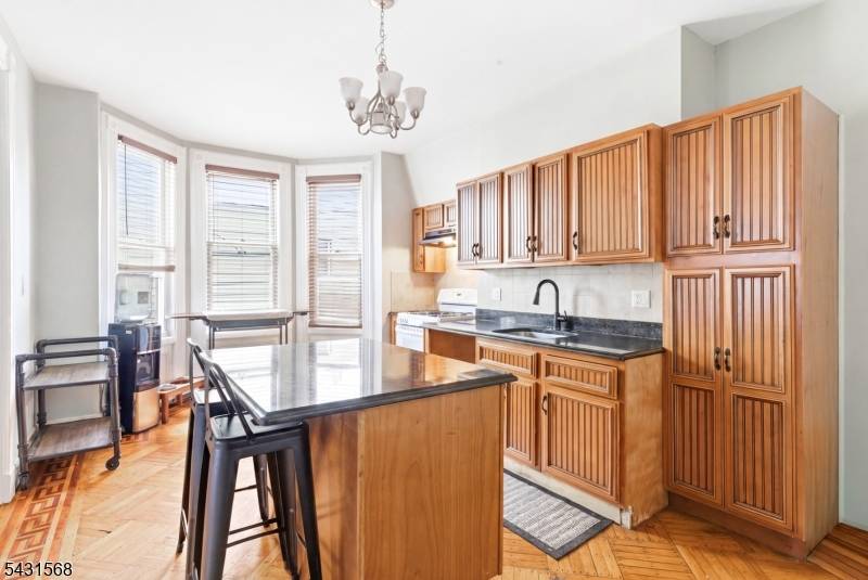307 Old Bergen Rd, Jersey City, NJ 07305