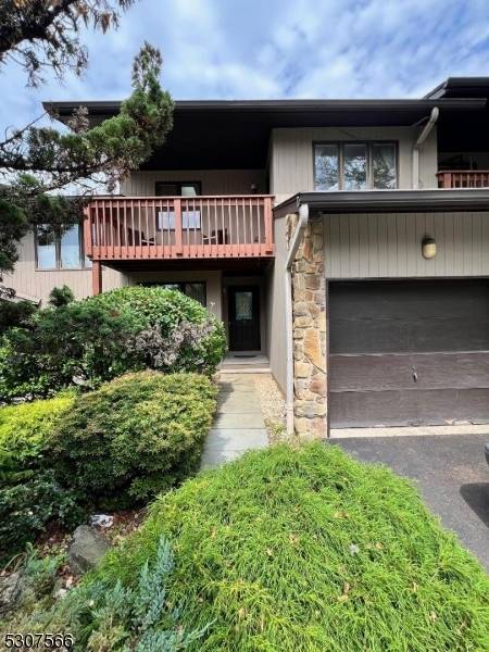 7 Dogwood Ct #7, Woodland Park, NJ 07424