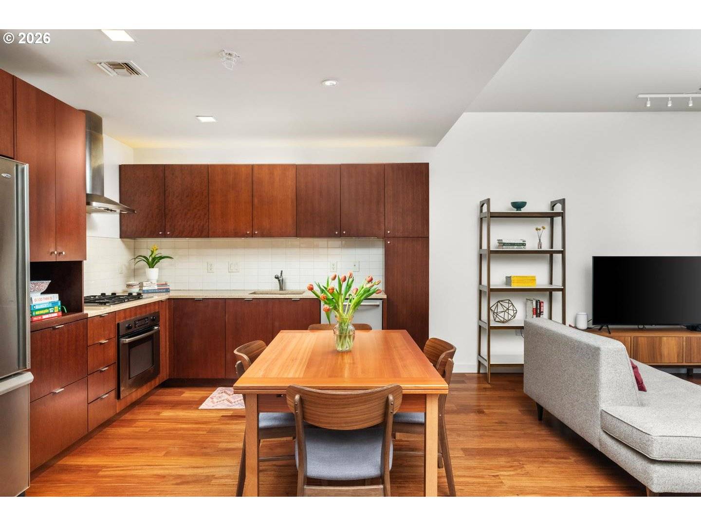 836 S Curry #406, Portland, OR 97035