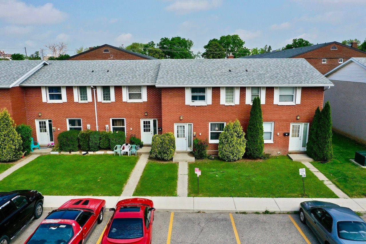 37 Orchard PL, Chatham-kent, ON N7M 1A6