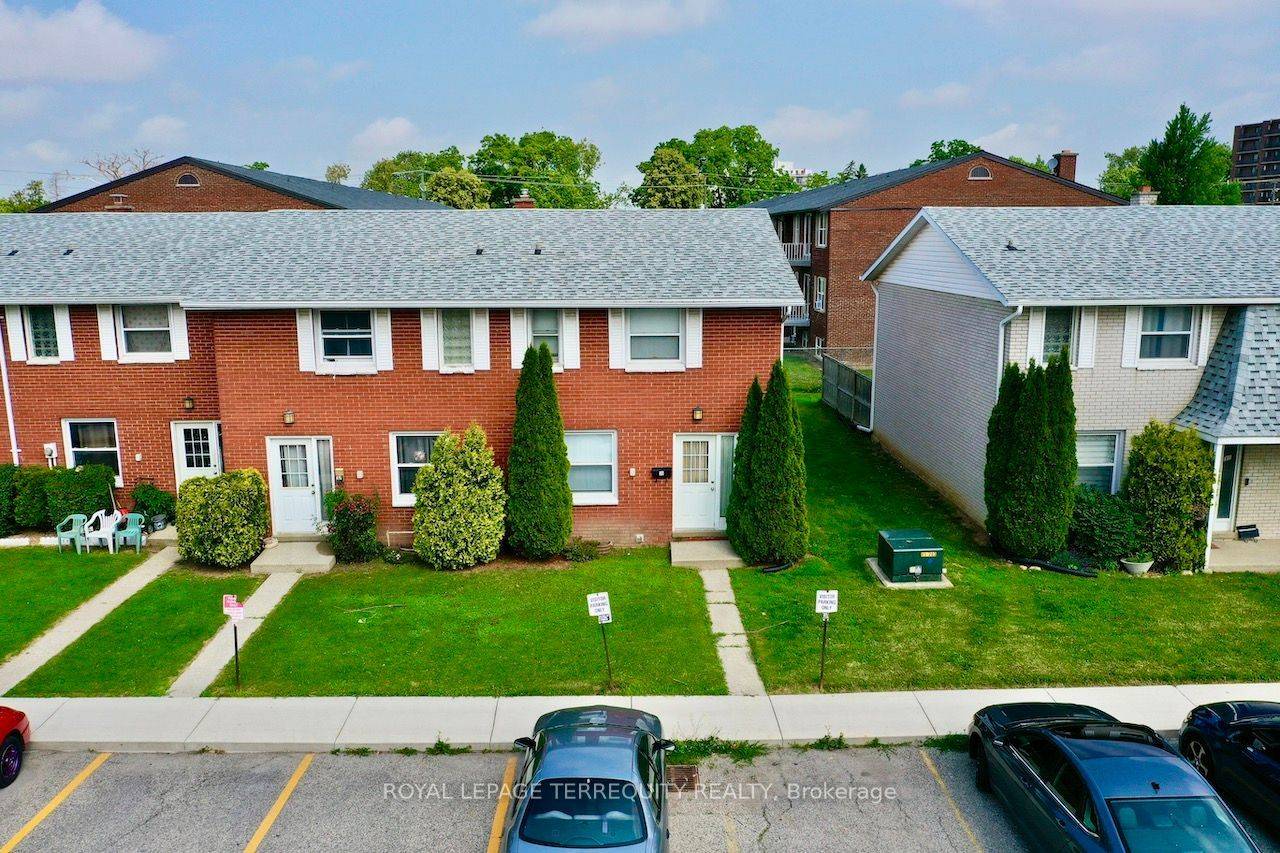 35 Orchard PL, Chatham-kent, ON N7M 1A6