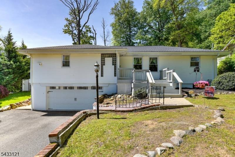 77 Marion Ave, Butler Boro, NJ 07405