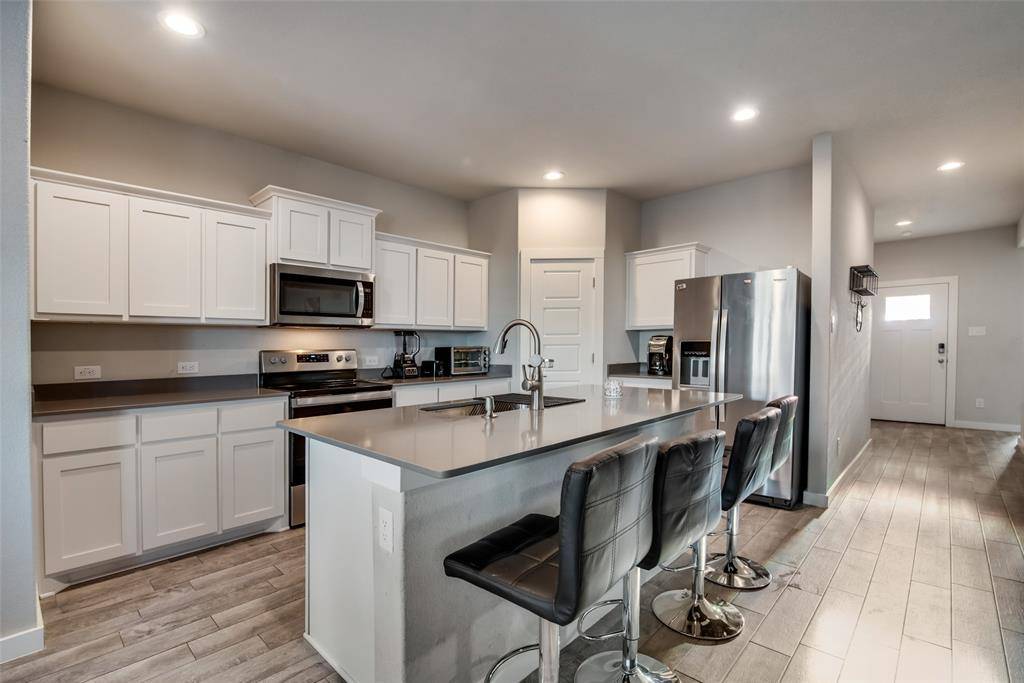 1508 Forest Park Drive, Alvarado, TX 76009