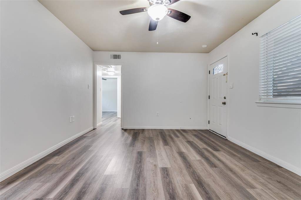 428 N Dallas Avenue, Lancaster, TX 75146