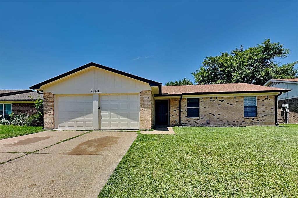 6633 Greendale Drive, Watauga, TX 76148