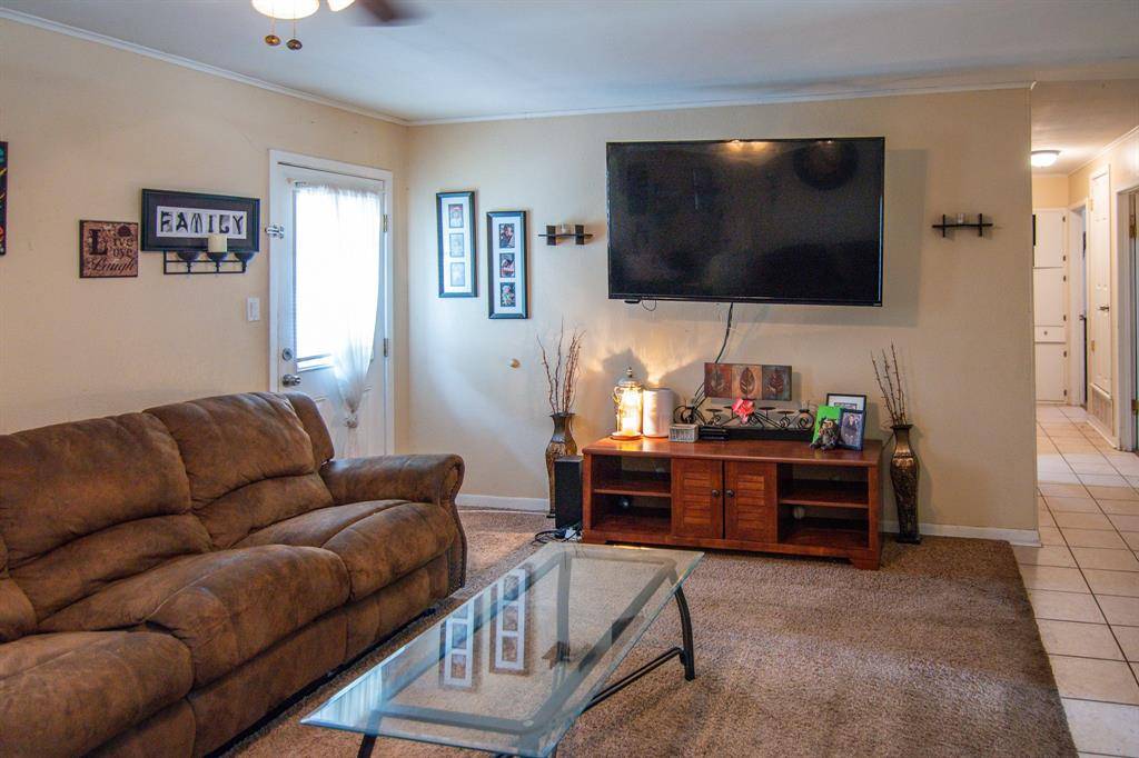 3814 Crestridge Drive, Brownwood, TX 76801