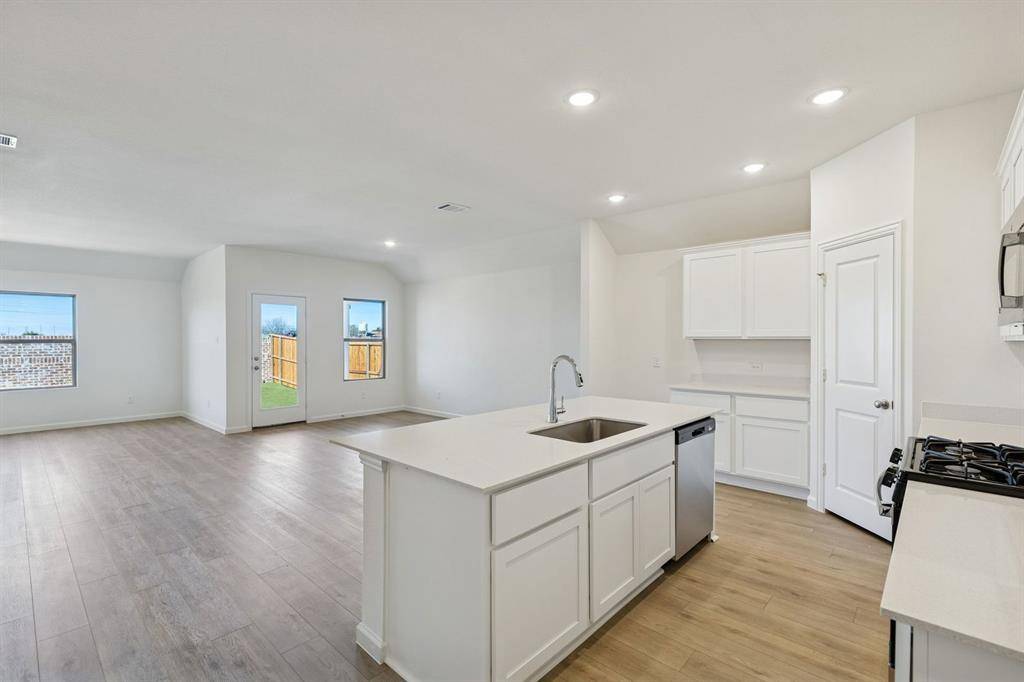 3927 Rose Hill Court, Denison, TX 75020
