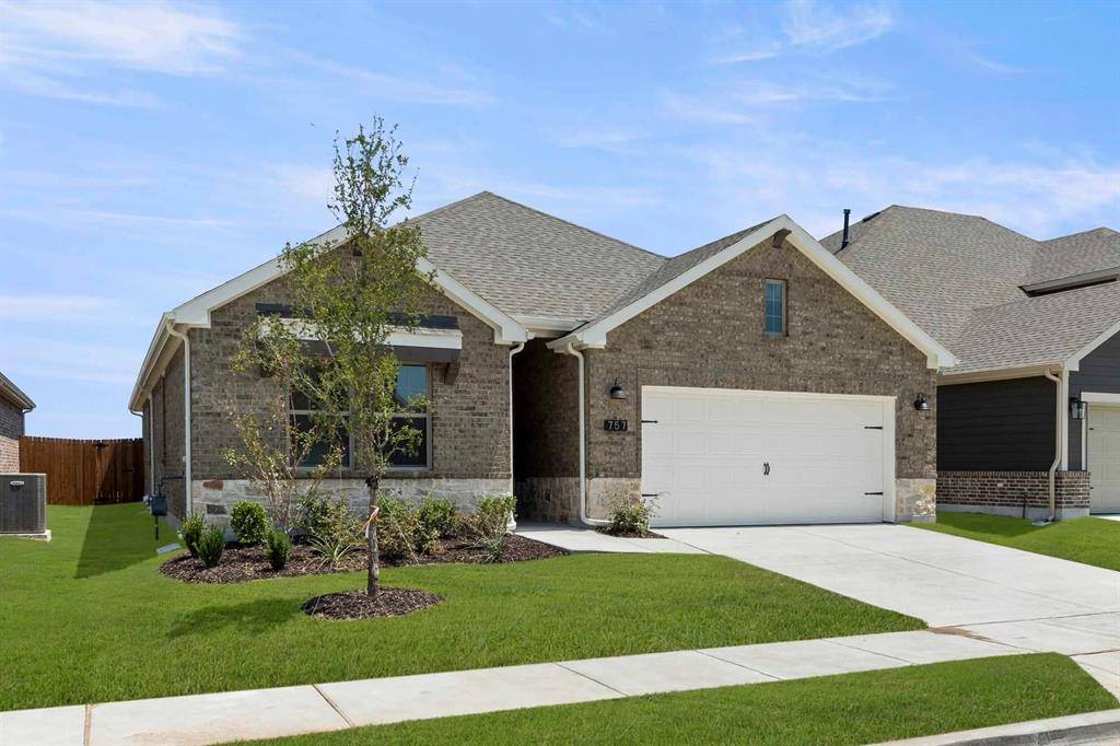 757 Waterhouse Lake Drive, Anna, TX 75409