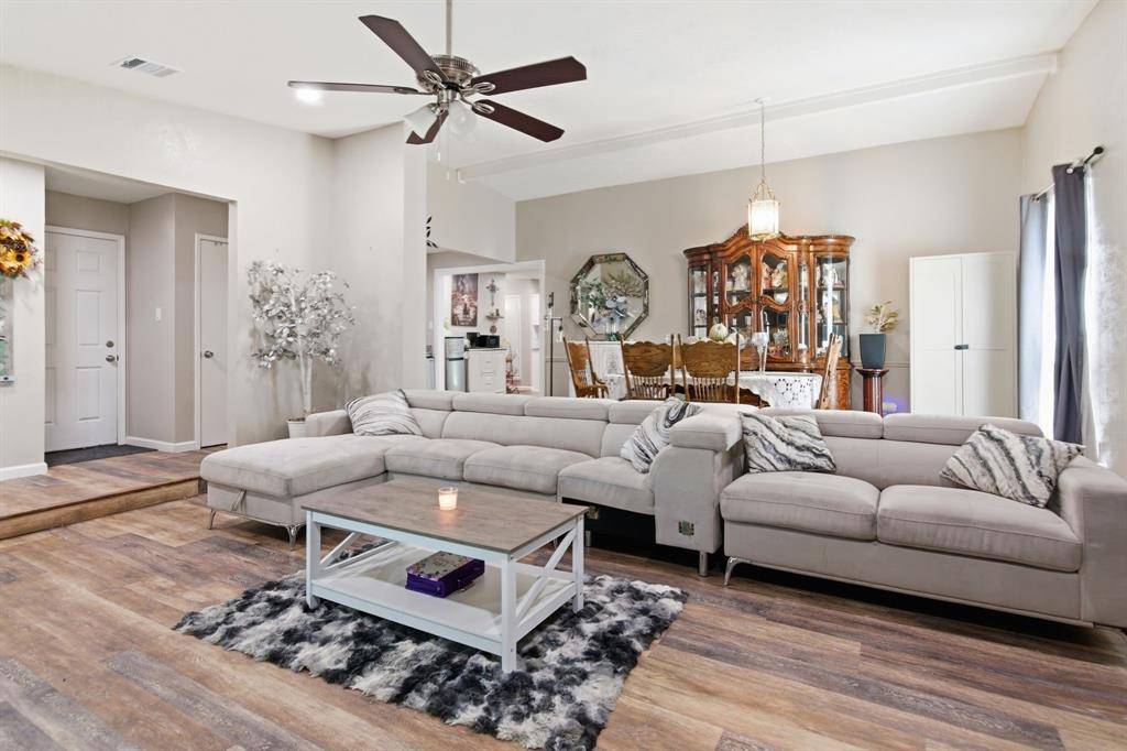 4032 Horizon Place, Fort Worth, TX 76133