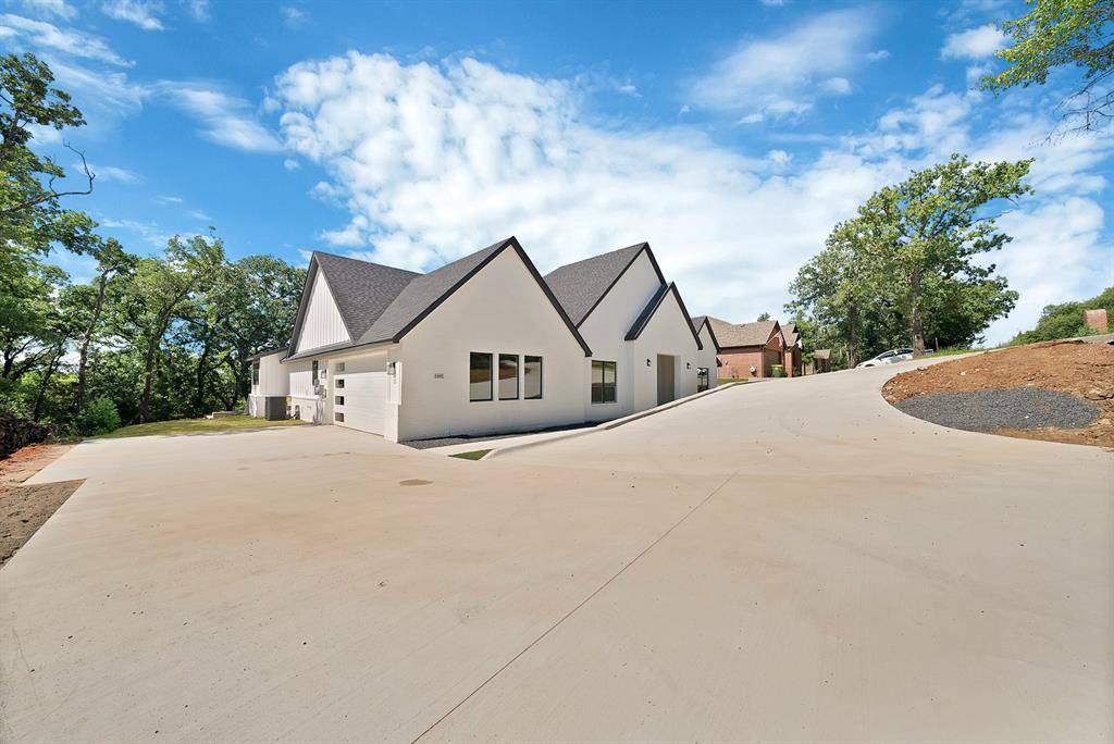 1405 Apache Court, Joshua, TX 76058