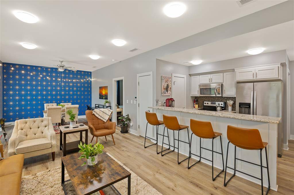 1125 S Jennings Avenue #204, Fort Worth, TX 76104