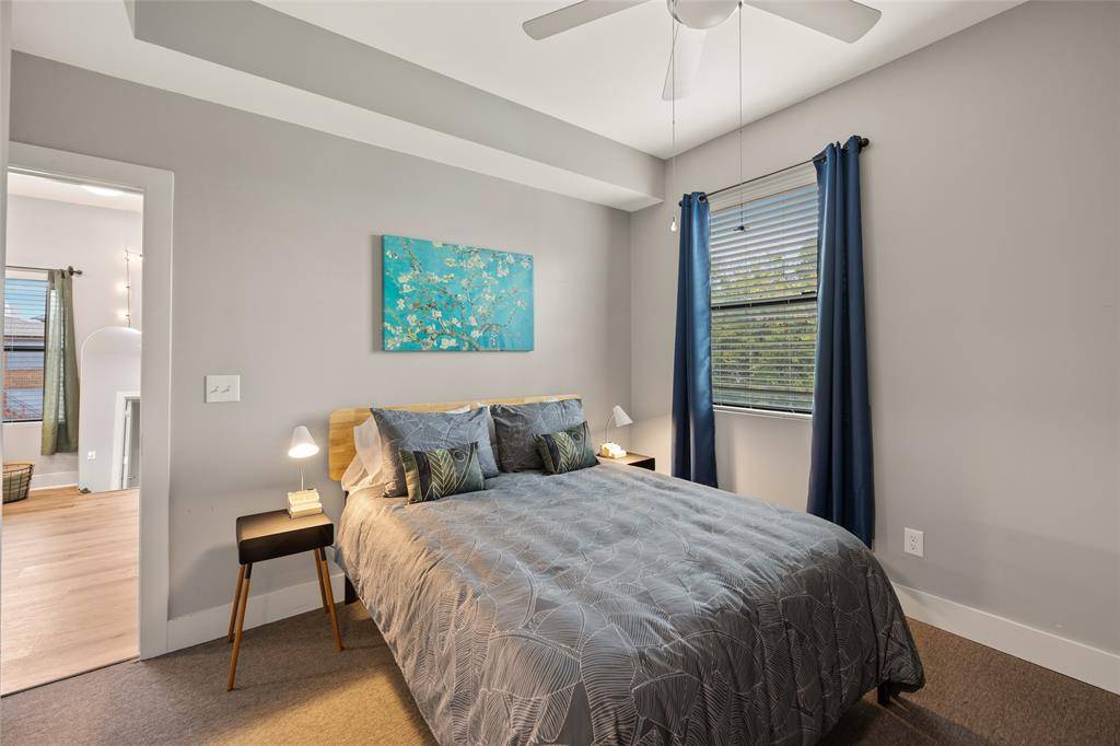 1125 S Jennings Avenue #204, Fort Worth, TX 76104