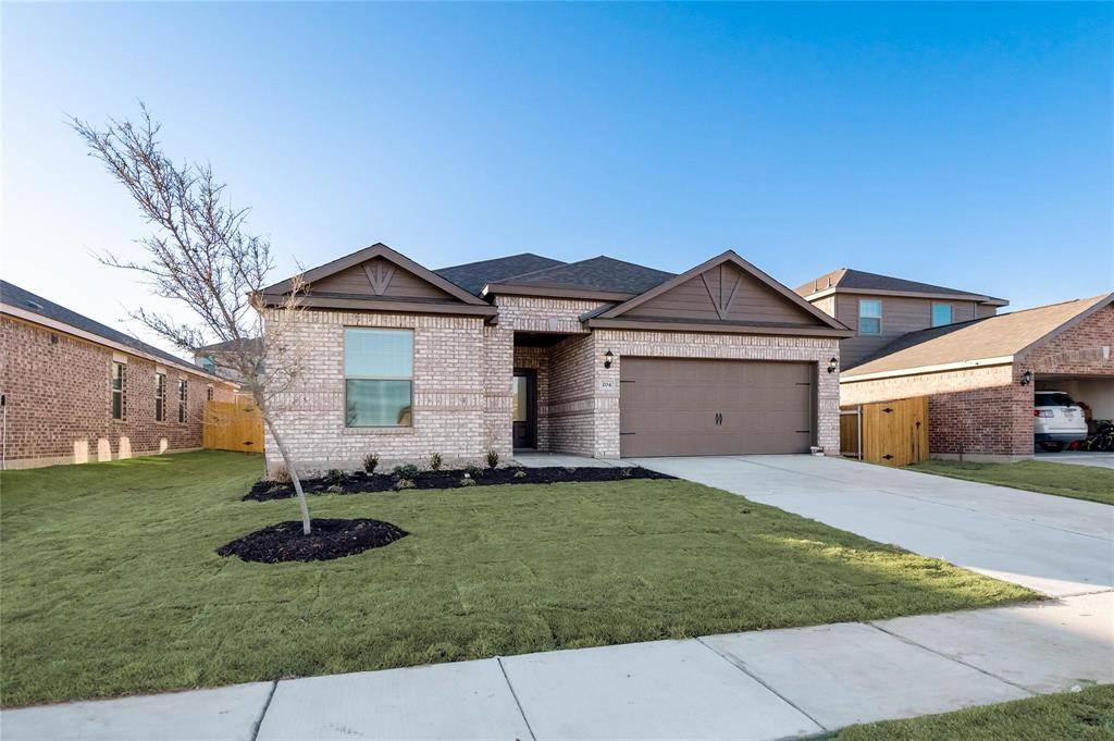 204 Lake Ridge Drive, Princeton, TX 75407