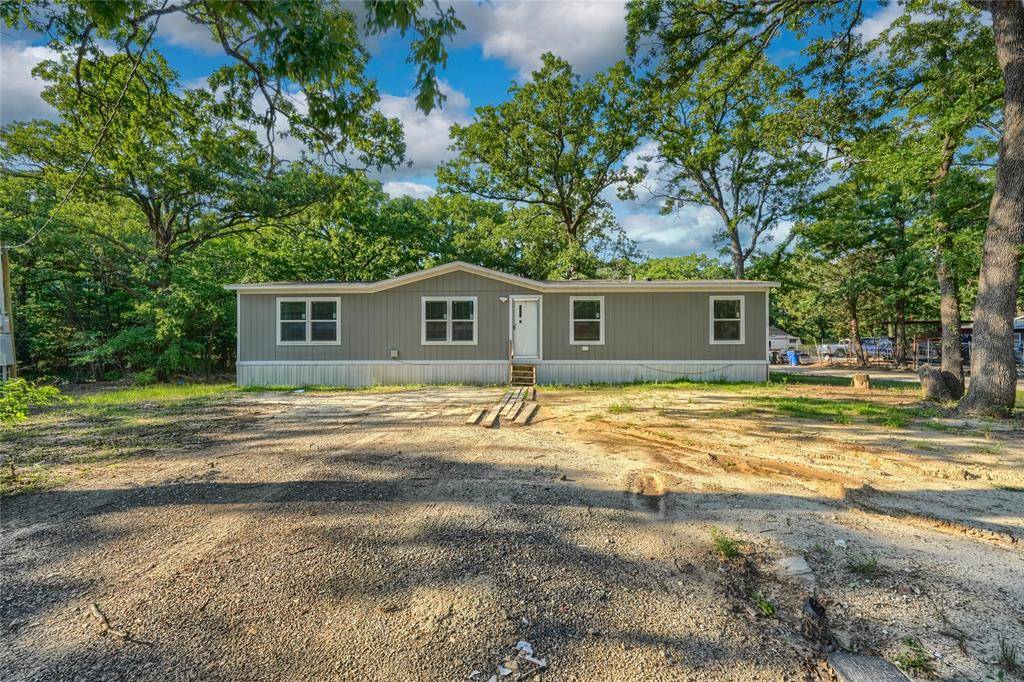 1808 Grady Road, Hawk Cove, TX 75474