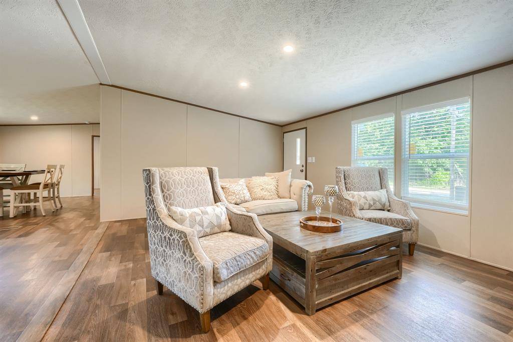 1808 Grady Road, Hawk Cove, TX 75474