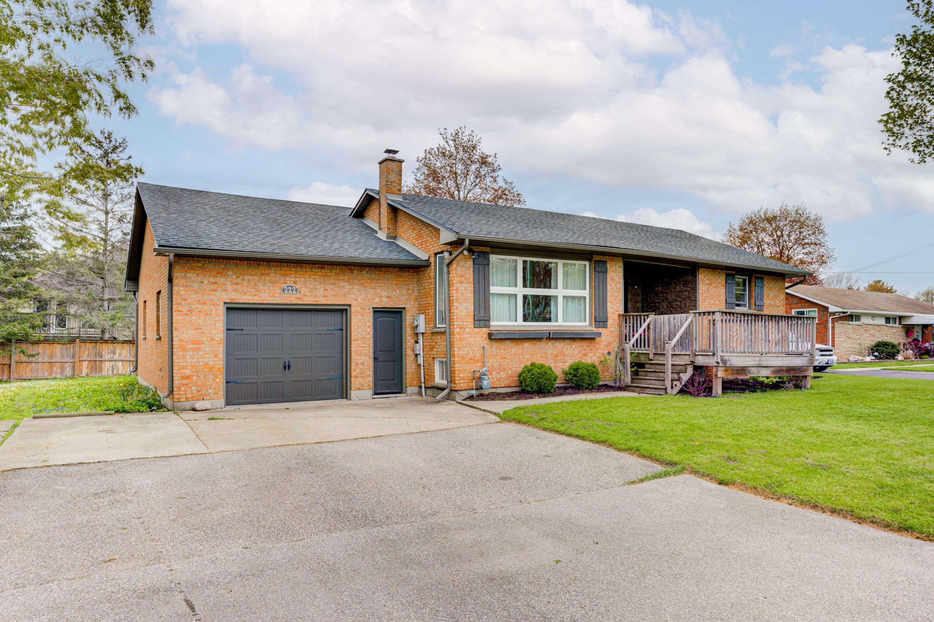 222 Caverly RD S, Aylmer, ON N5H 2P7