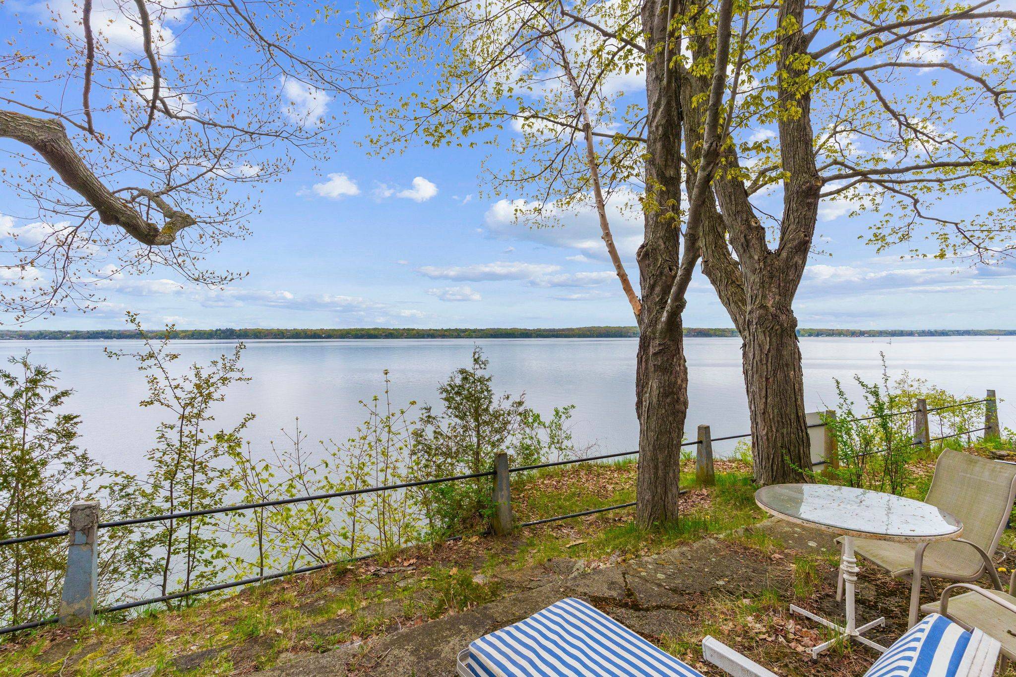 265 Hudson Point RD, Elizabethtown-kitley, ON K6V 7E3
