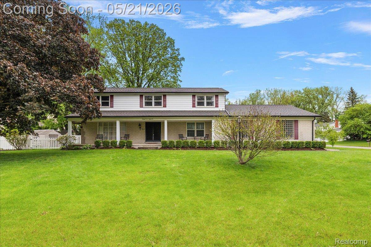 8785 Annsbury DR, Shelby Charter Township, MI 48316