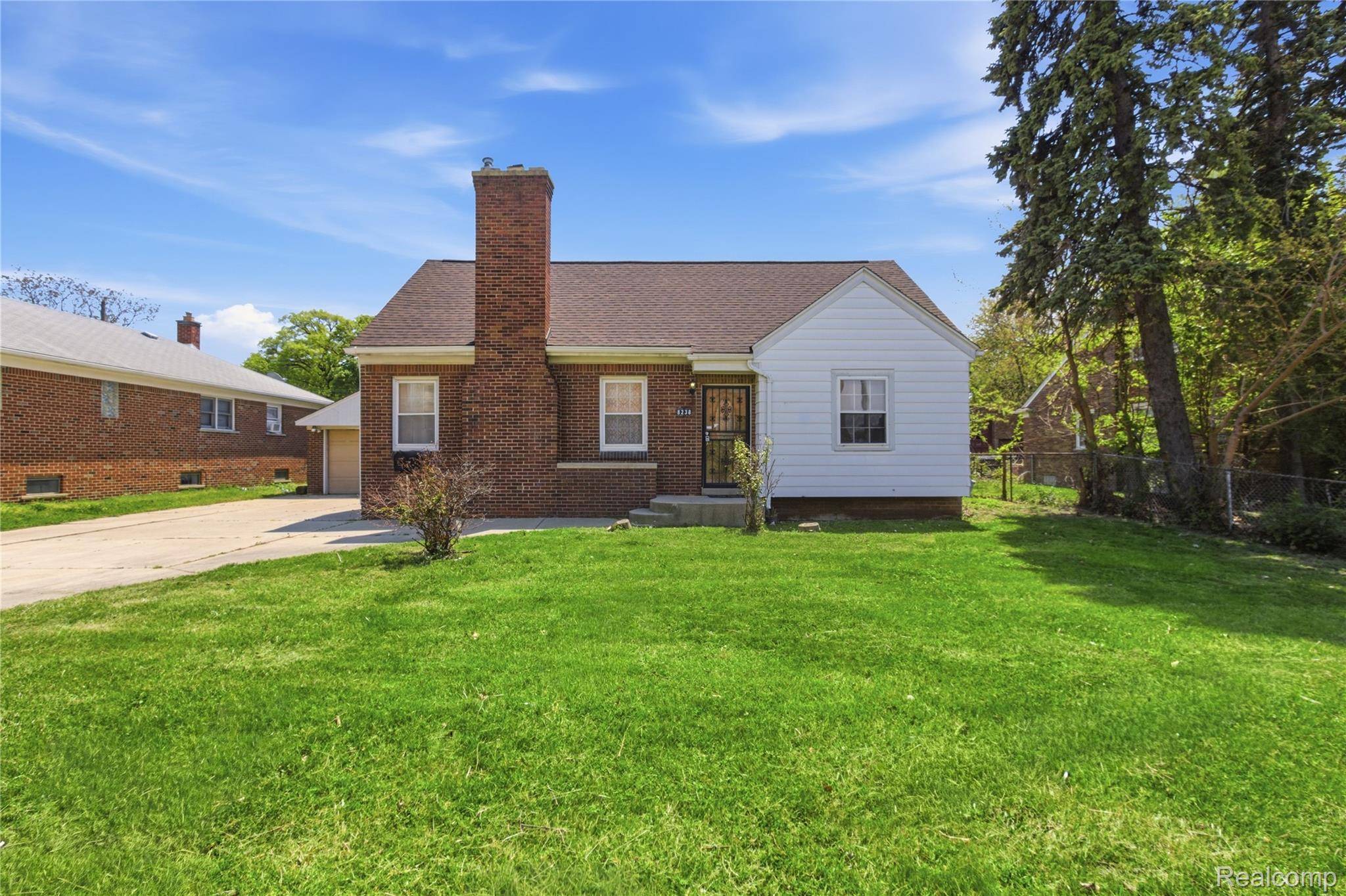 8238 Fisher AVE, Warren, MI 48089