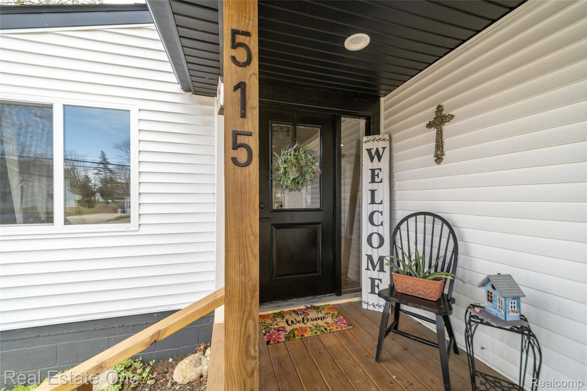 515 S Michigan AVE, Howell, MI 48843