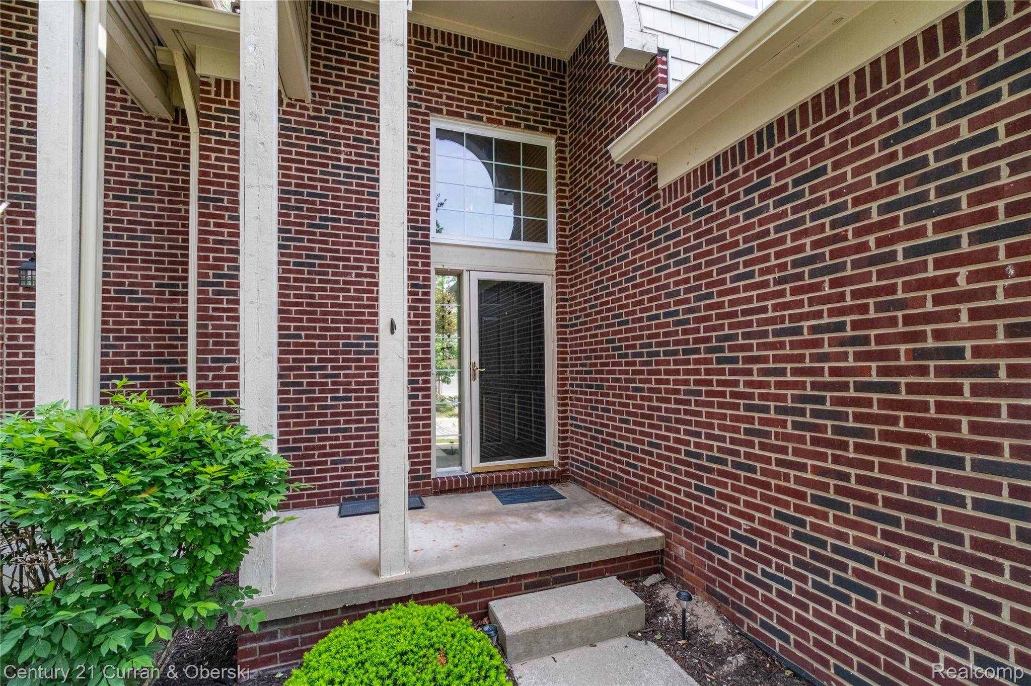 43060 Providence LN, Canton Charter Township, MI 48188