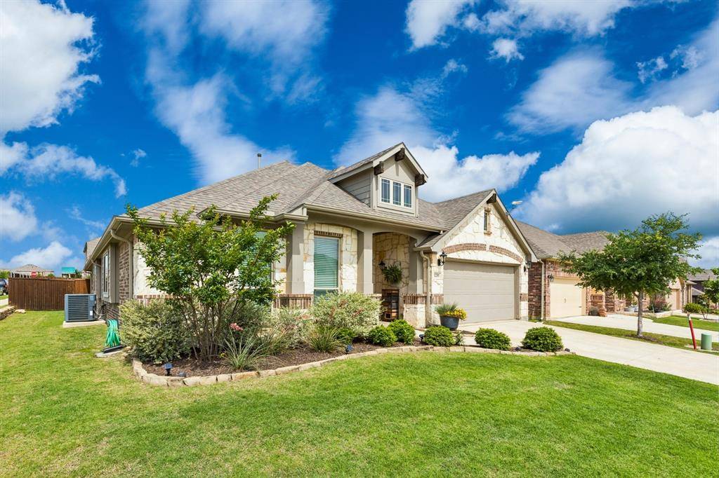 1201 Misty Ridge Drive, Justin, TX 76247