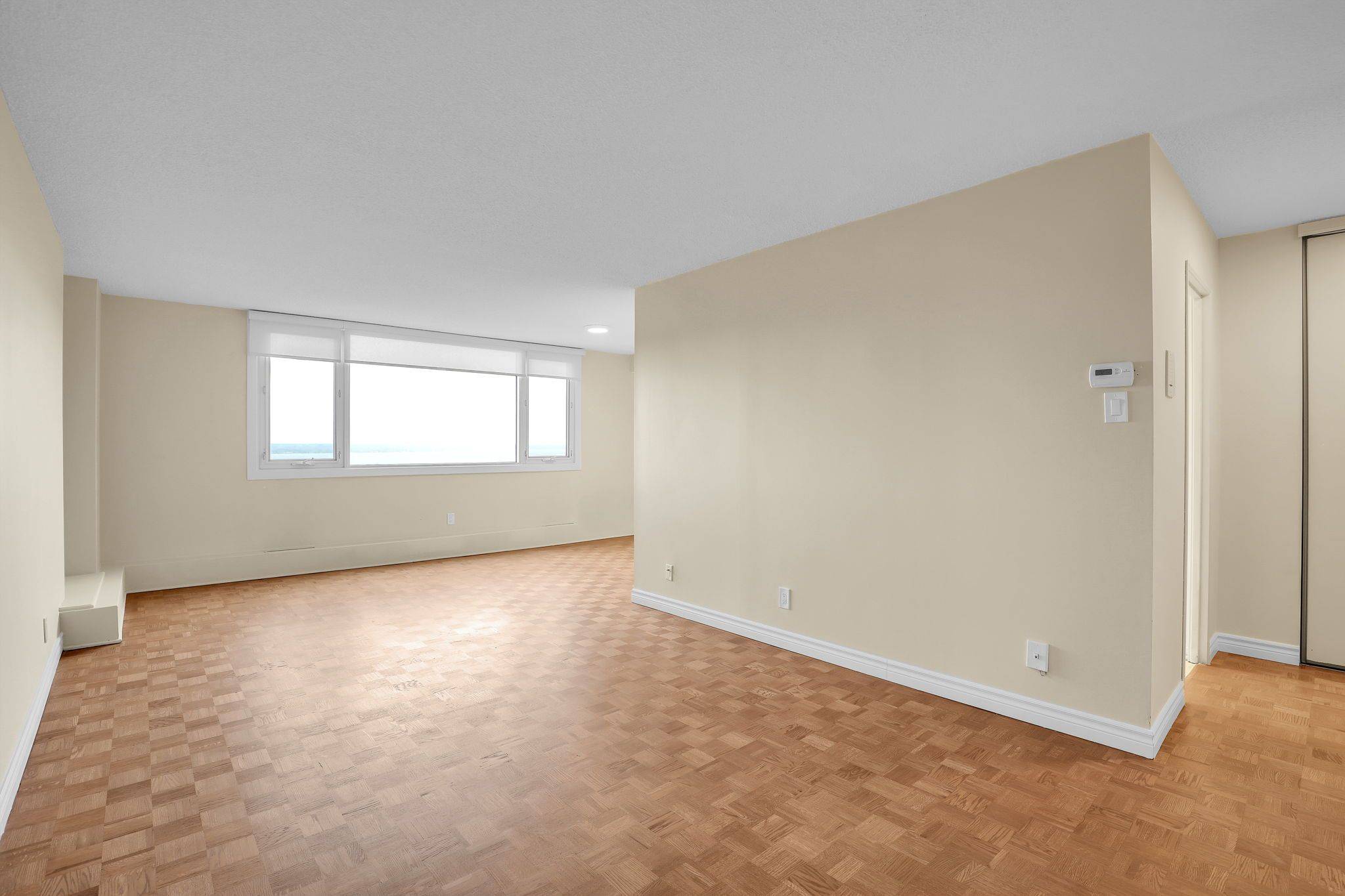 265 Poulin AVE #1907, Britannia - Lincoln Heights And Area, ON K2B 7Y8