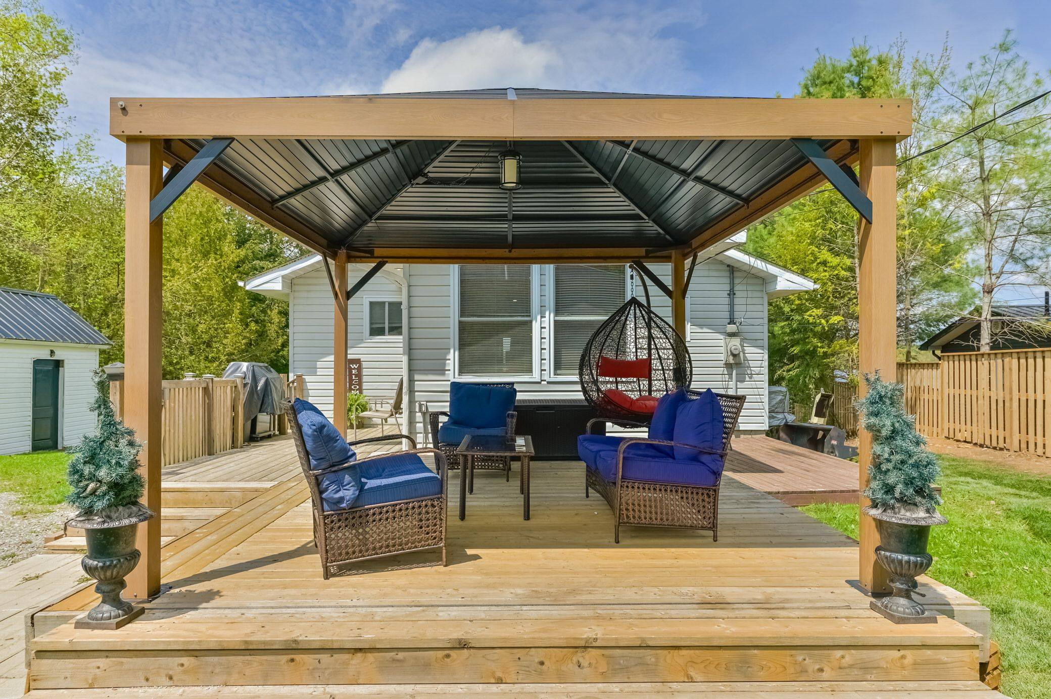 1031 Lodge LN, Minden Hills, ON K0M 2K0