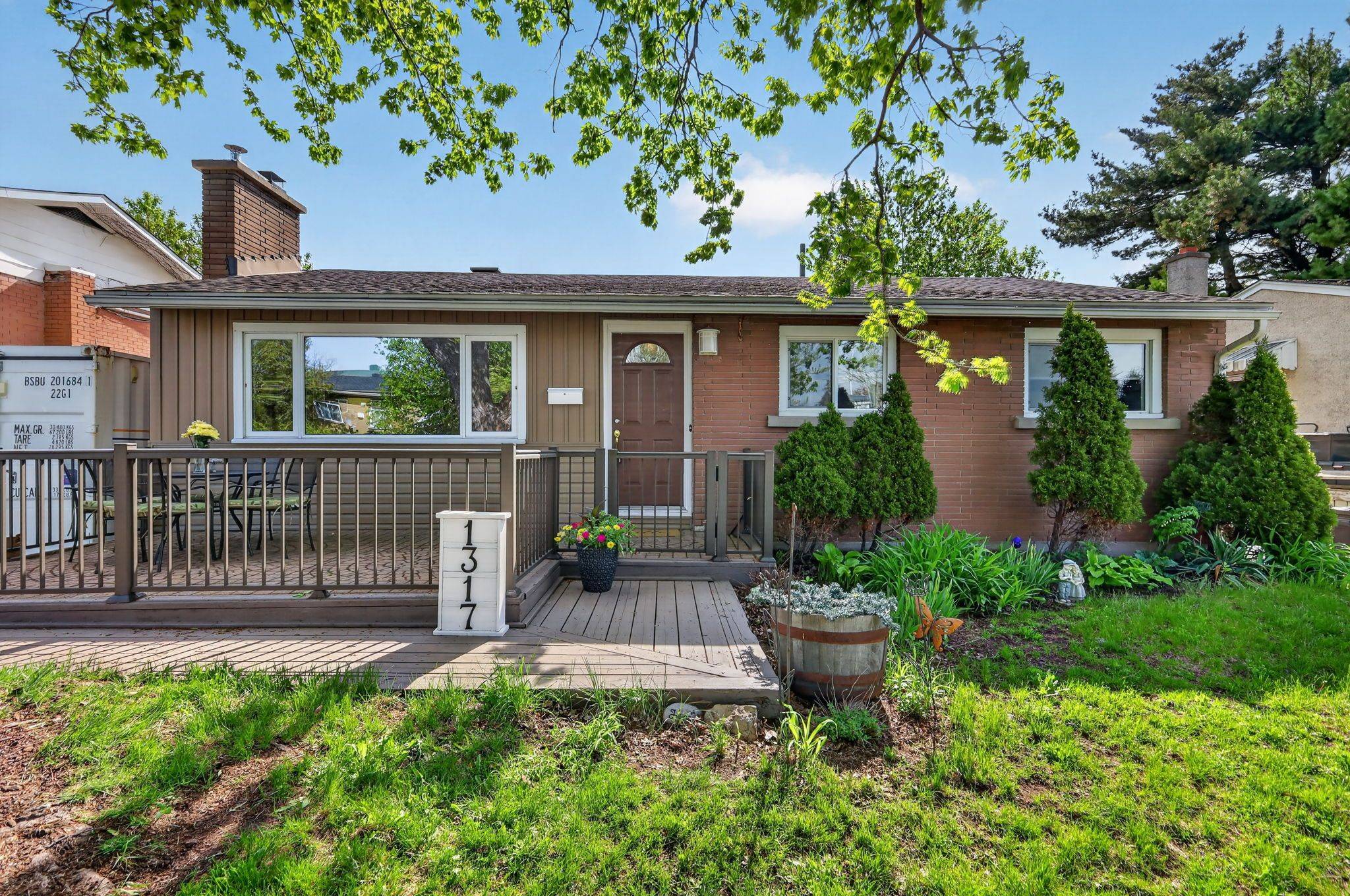 1317 AVENUE Q N/A, Alta Vista And Area, ON K1G 0B7