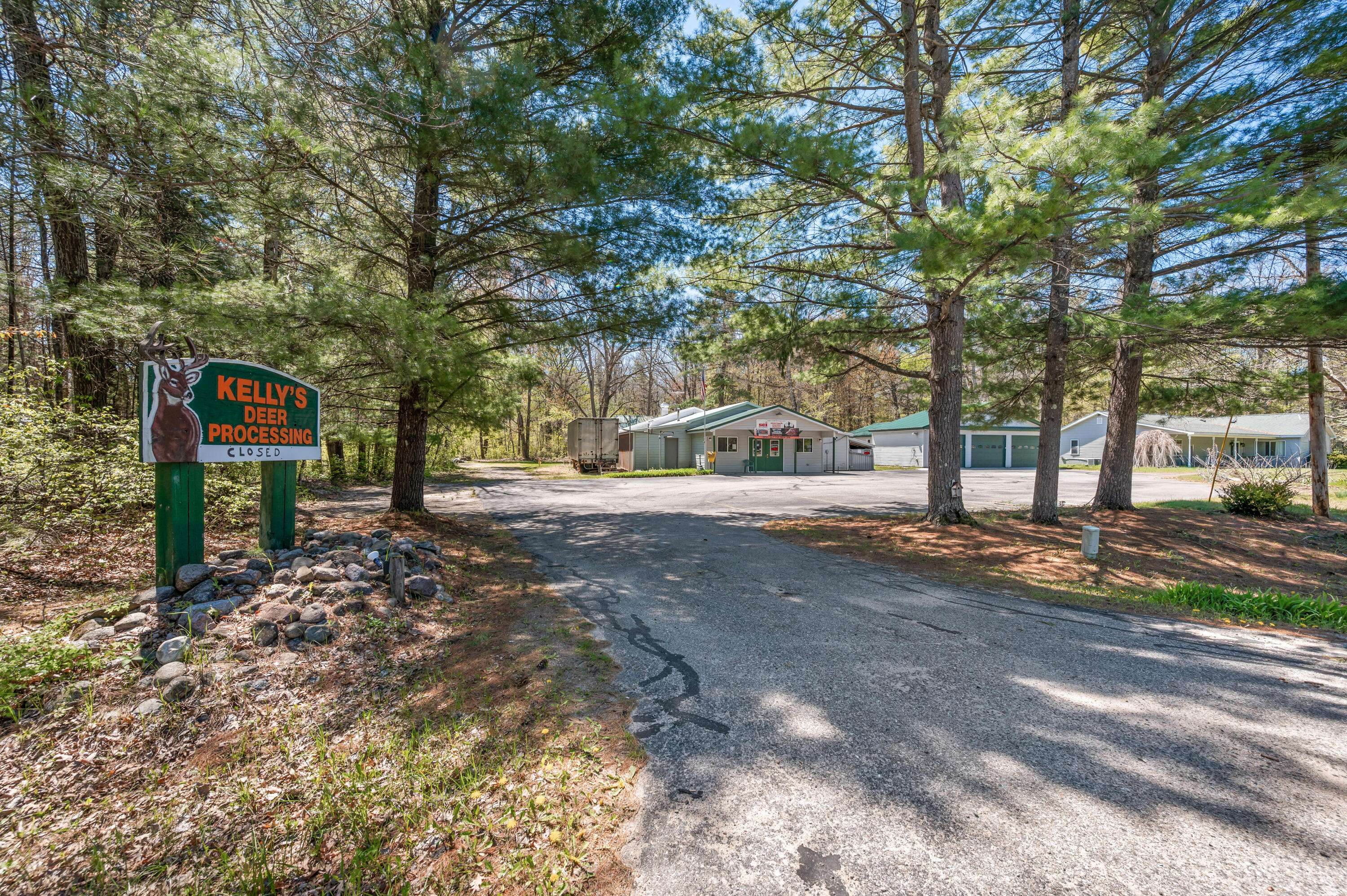 19055 12 Mile RD, Mecosta Twp, MI 49307