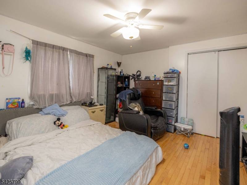 706 Keep St, Linden City, NJ 07036