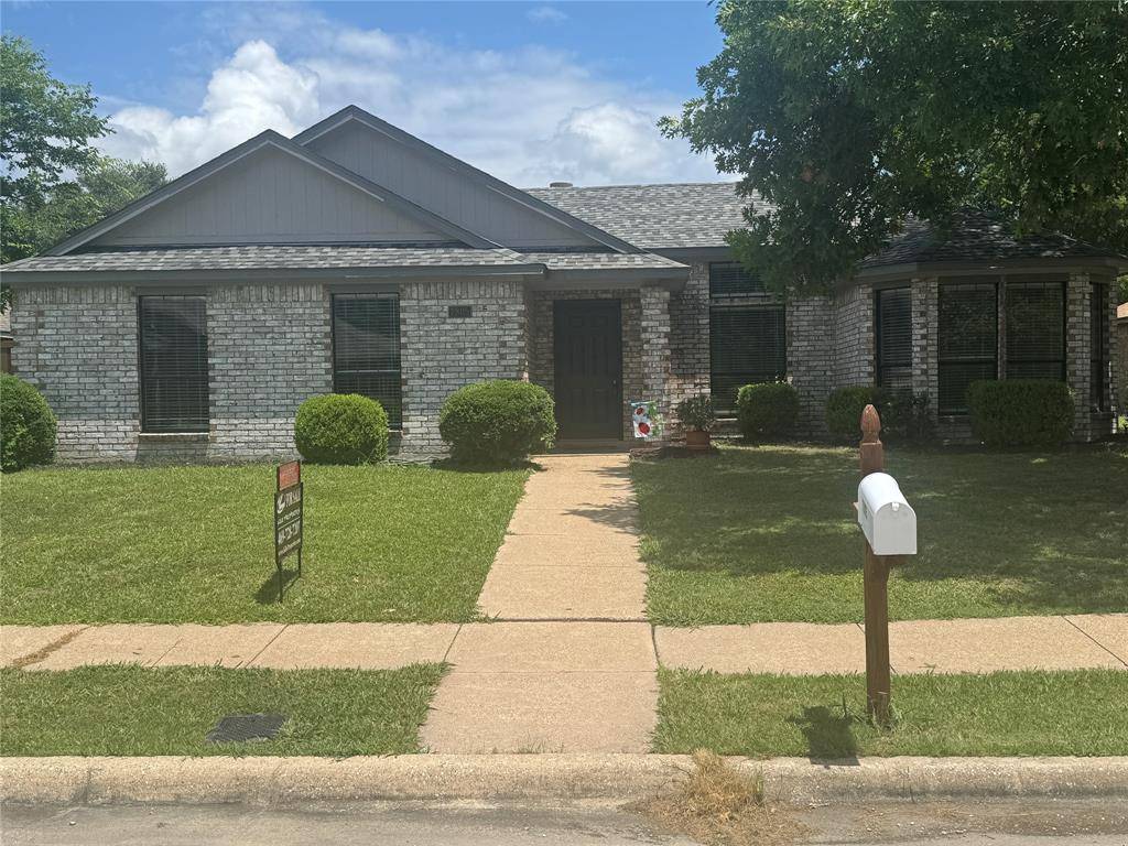 7805 Swiss Way, Rowlett, TX 75089