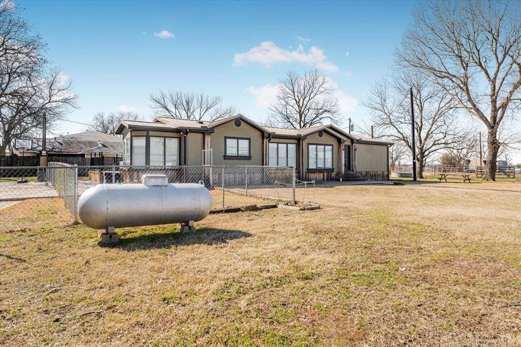 330 Chapman Drive #A, Mineral Wells, TX 76067