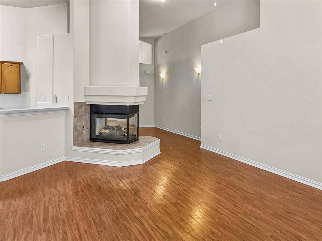 6220 Reddenson Drive, Fort Worth, TX 76132