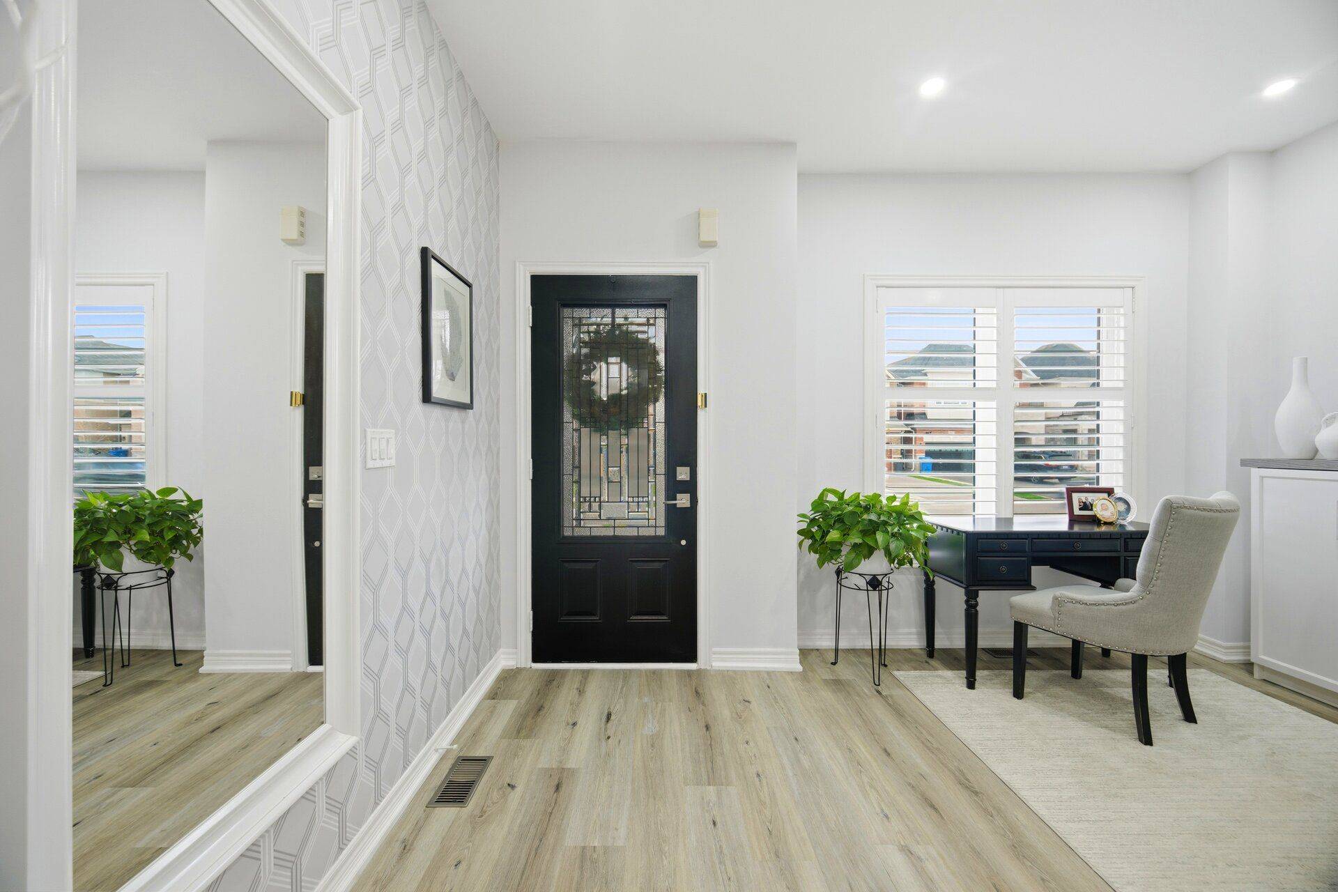 26 John Moore RD, East Gwillimbury, ON L9N 0P4
