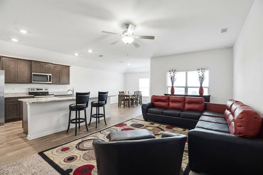 2116 Canterbury Drive, Seagoville, TX 75159