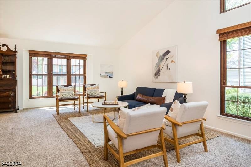 68 Susquehanna Trl, Branchburg Twp., NJ 08876