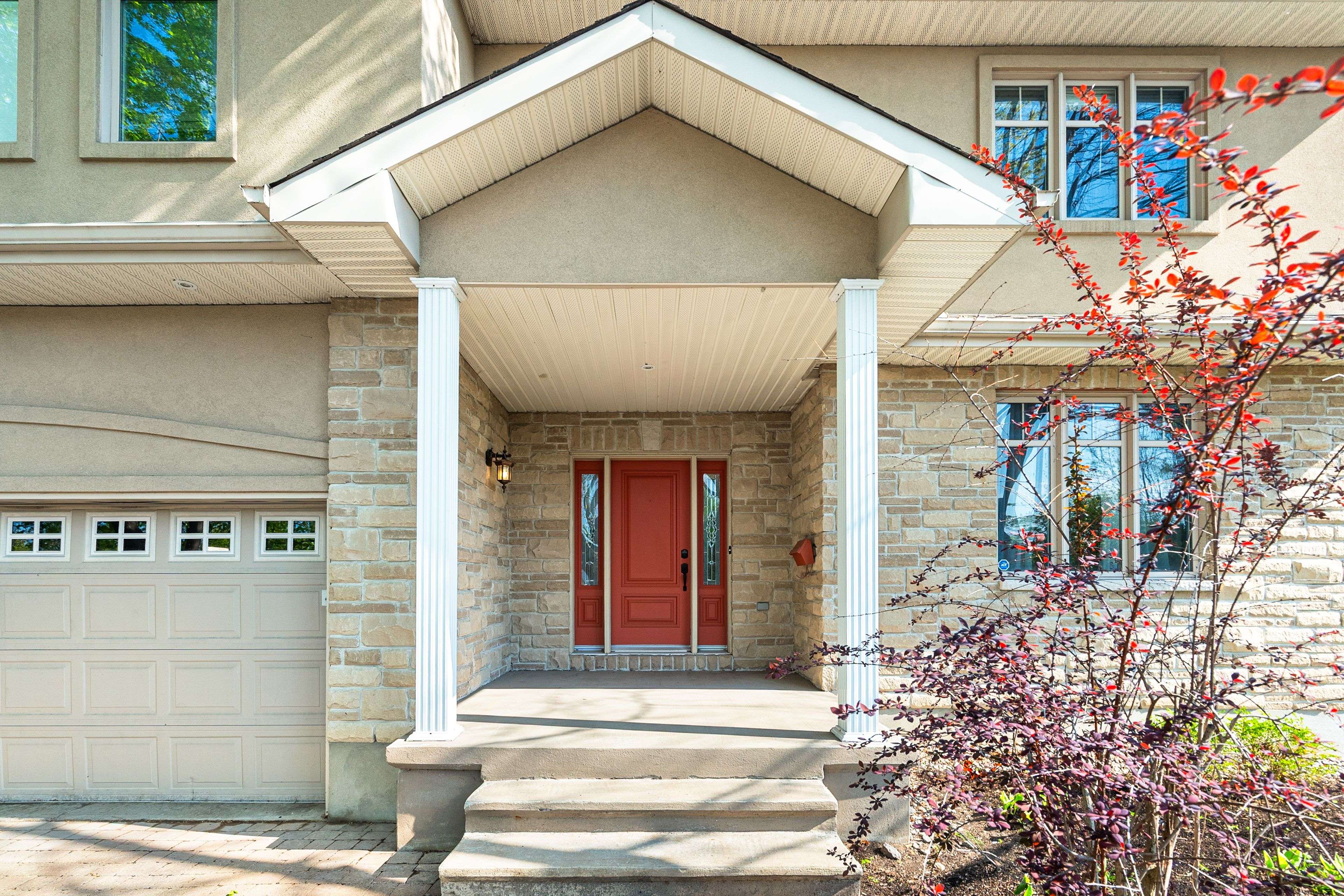 1130 Emperor AVE, Carlington - Central Park, ON K1Z 8C1