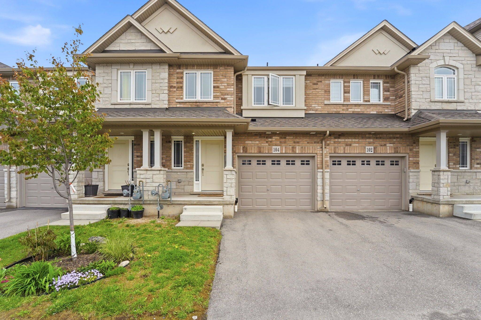 104 Laguna Village CRES, Hamilton, ON L0R 1P0