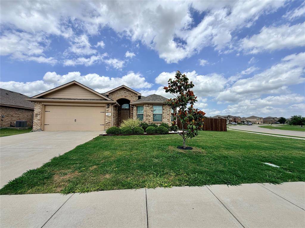 520 Cantebury Park Lane, Ponder, TX 76259
