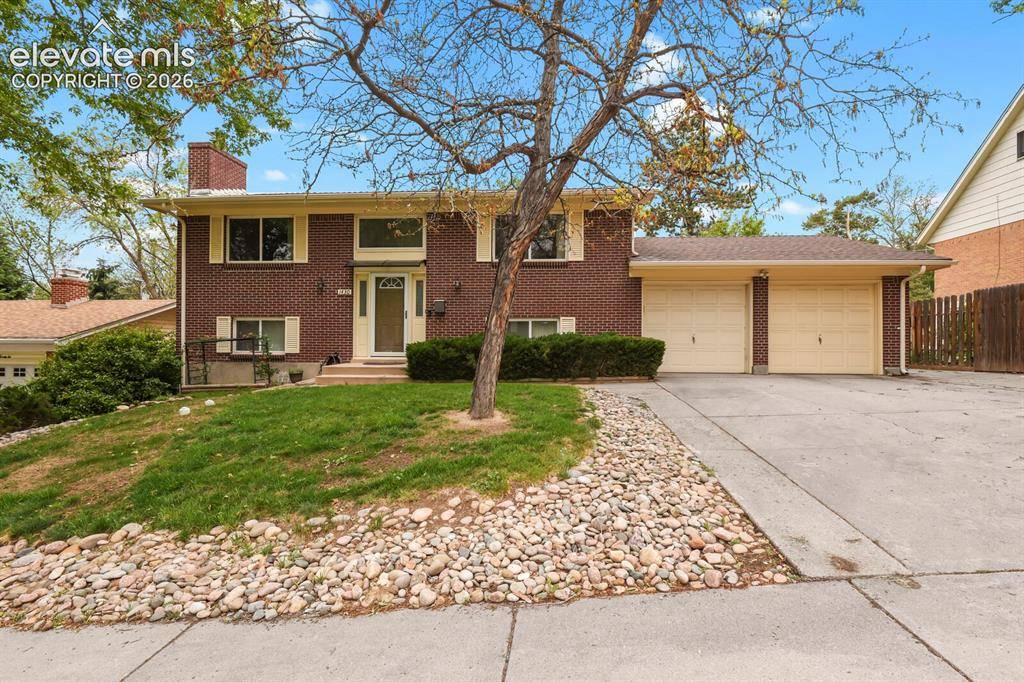 1430 Laurette DR, Colorado Springs, CO 80909