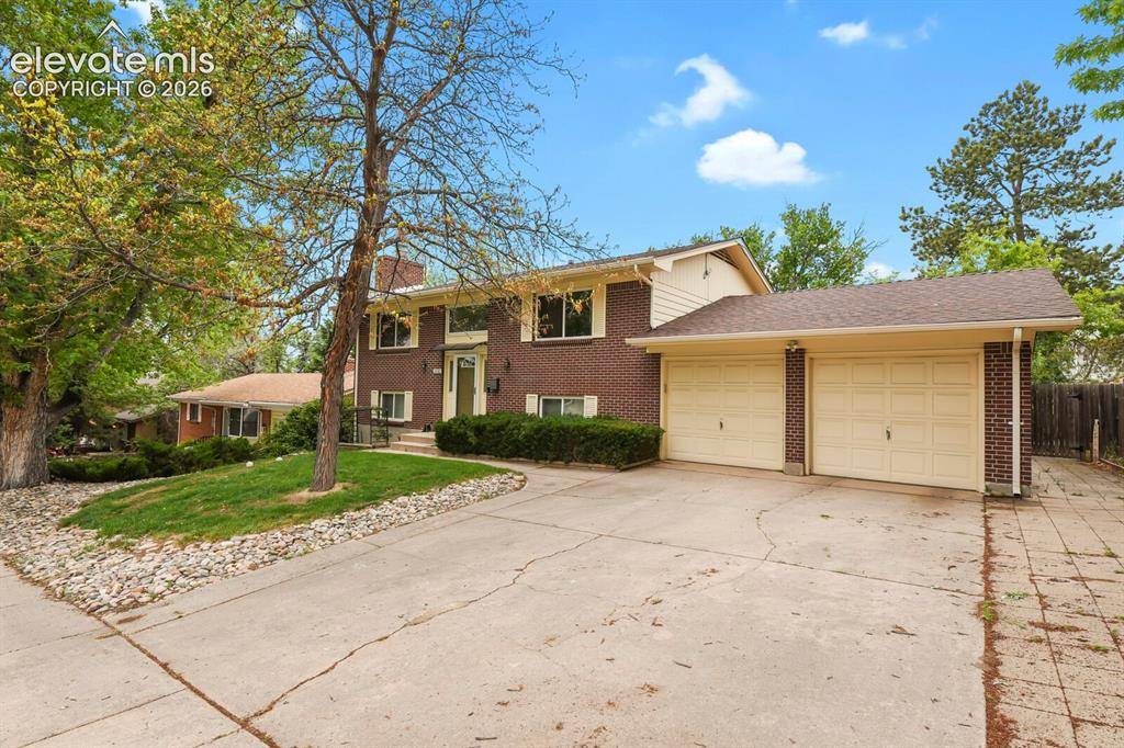 1430 Laurette DR, Colorado Springs, CO 80909