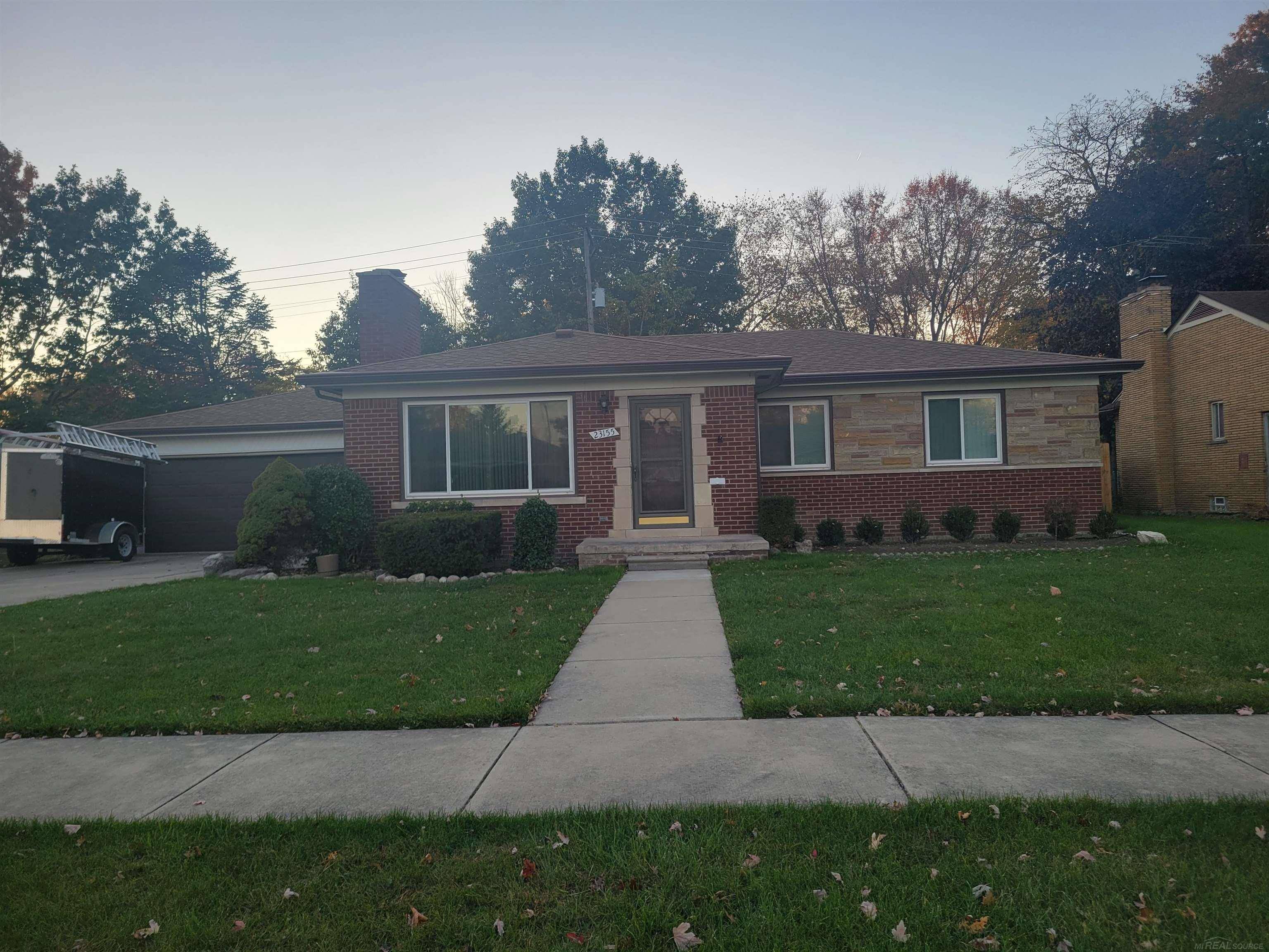 23155 Raven AVE, Eastpointe, MI 48021