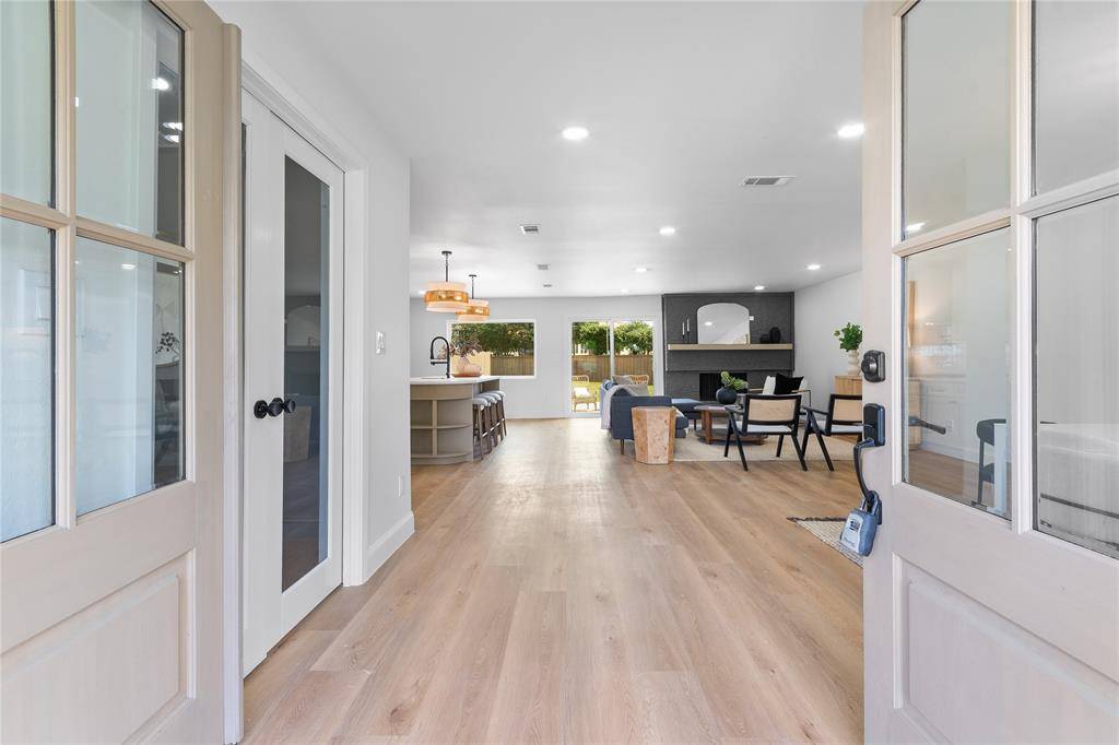 7881 La Cabeza Drive, Dallas, TX 75248
