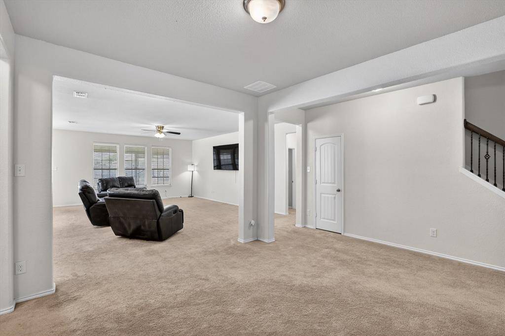 107 Cantle Street, Waxahachie, TX 75165