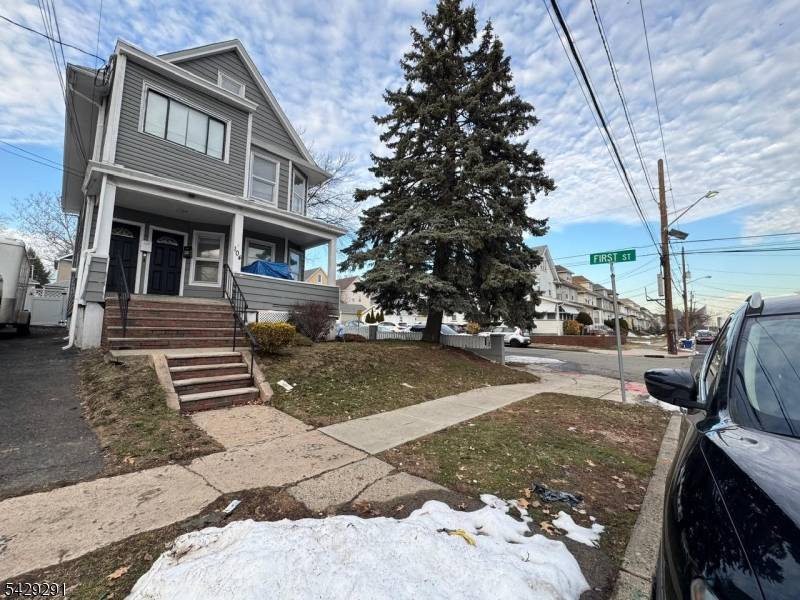 104 Hadley Ave, Clifton City, NJ 07011
