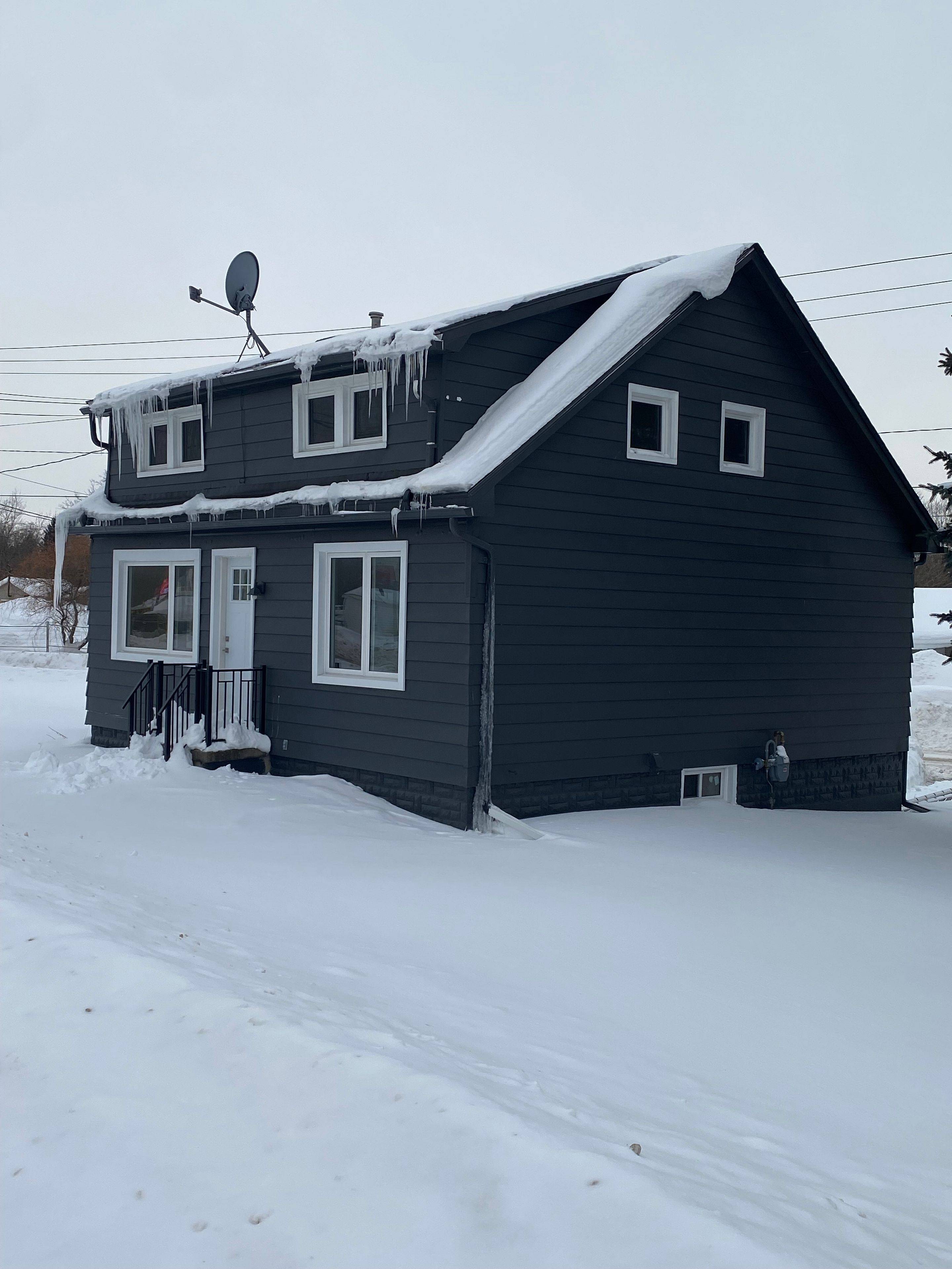 582 Garafraxa ST S, West Grey, ON N0G 1R0